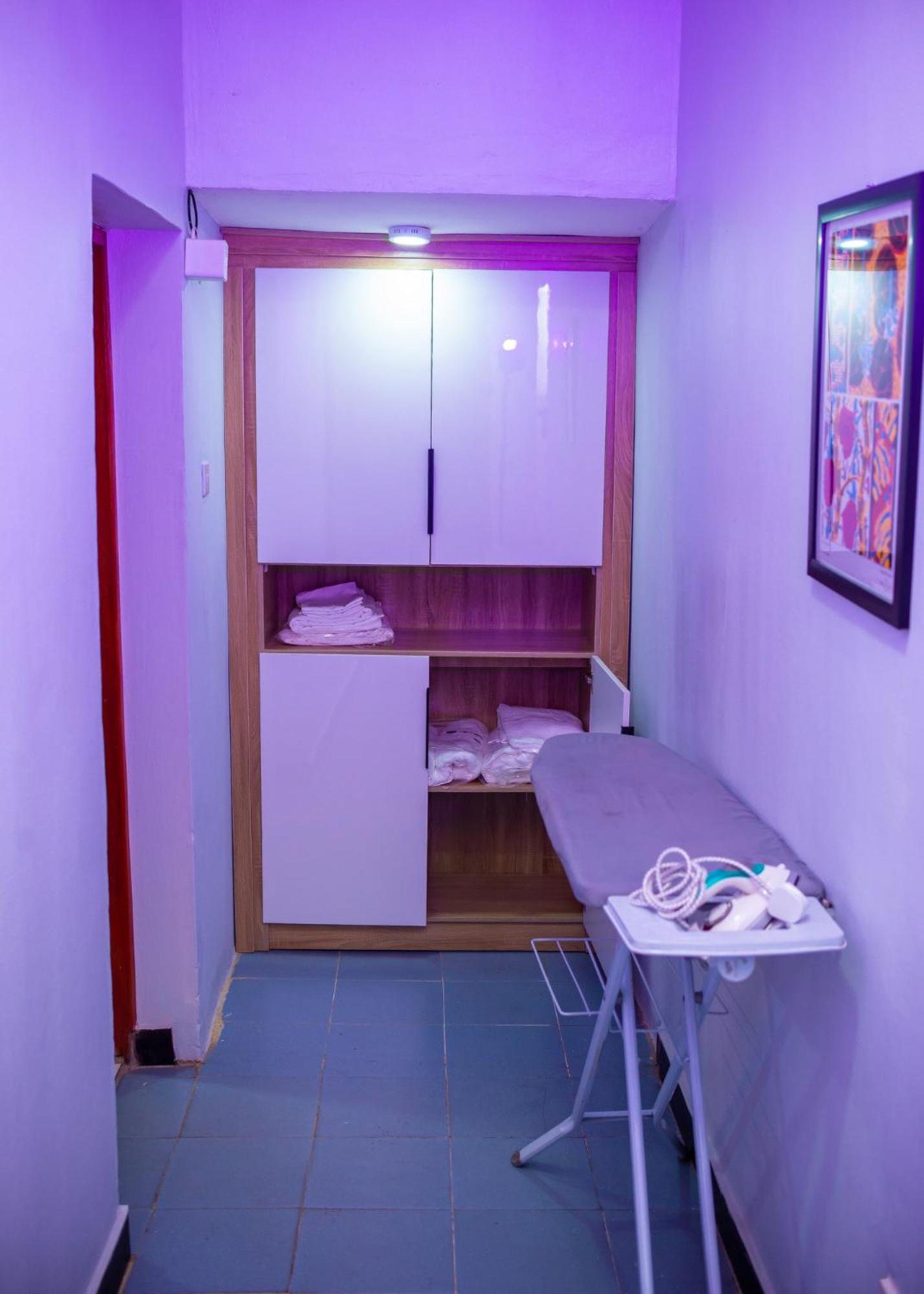 Palm Heights Apartments - Omole Phase 1, イケジャ エクステリア 写真